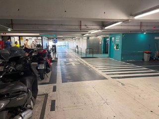 Garaje en venta en El Raval en Barcelona