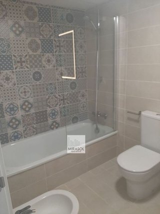 Piso en alquiler en Zona Norte en Estepona