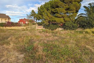 Terreno en venta en Les Marines/Las Marinas en Dénia