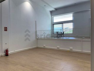 Oficina en venta en Valdebebas - Valdefuentes en Madrid