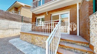 Casa adosada en venta en Les Comes en Igualada