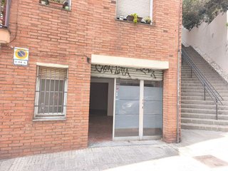 Local comercial en alquiler en La Salut en Barcelona