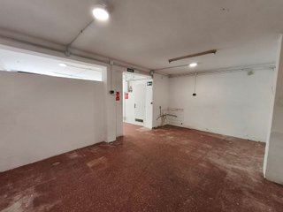 Local comercial en alquiler en La Salut en Barcelona