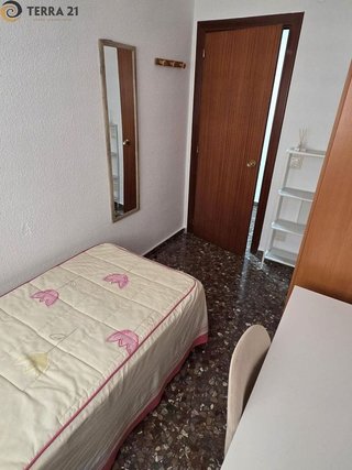 Piso en alquiler en Hospital en Jaén