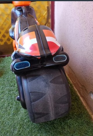 Moto  correpasillos Neox Repsol