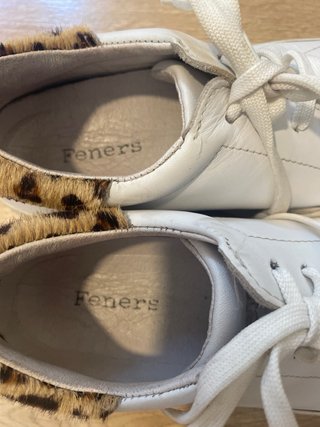 Zapatos plataforma blancos con estampado animal
