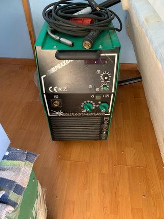 Maquina de soldar de hilo marca praxiar