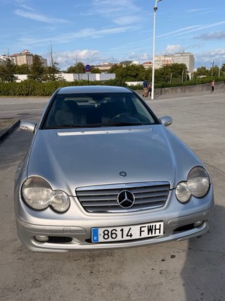 Mercedes-Benz Clase C 2004
