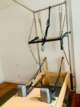 Reformer Pilates Madera Arce con todo incluido.