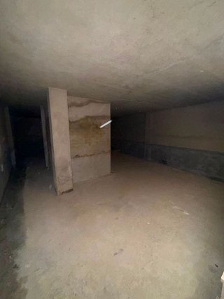 Local comercial en venta en El Castell en Burjassot