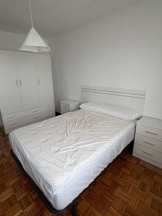Piso en alquiler en Os Mallos - San Cristóbal en Coruña (A)
