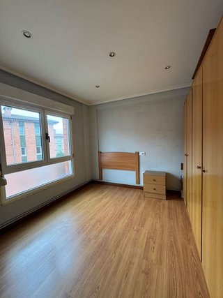 Piso en venta en Pumarín en Gijón