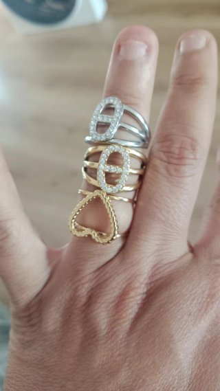 Pulseras de cordón con dijes