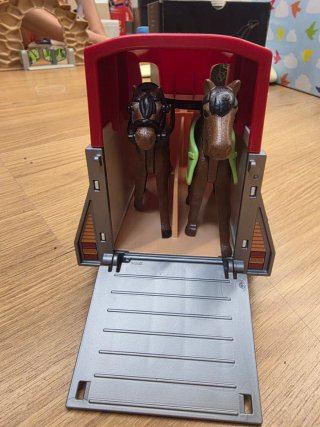 Remolque caballos Playmobil Sport 2