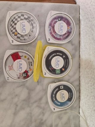 Juegos y pelis psp