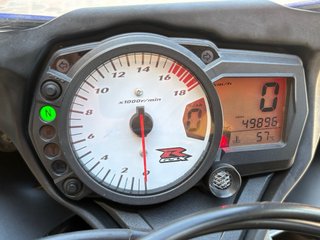 Suzuki GSX-R 600 K7 muy cuidada y mimada