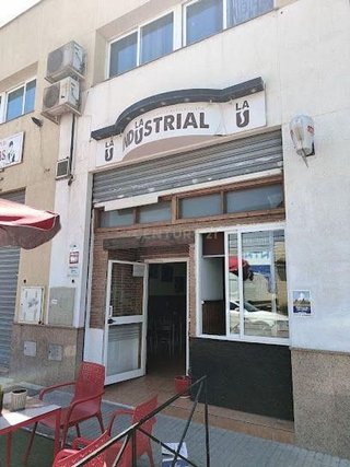 Oficina en alquiler en Peligros