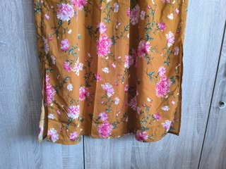 Vestido Sfera floral tirantes talla XL. Nuevo