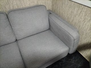 Sofá de tela gris, 1'75x90