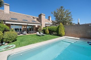 Casa adosada en alquiler en La Finca en Pozuelo de Alarcón