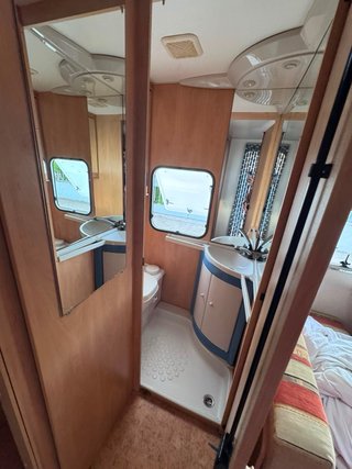 Caravana BURSTNER 490TK 3 AMBIENTES