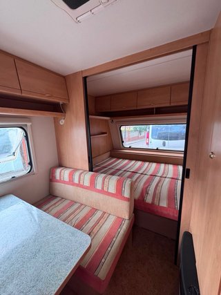 Caravana BURSTNER 490TK 3 AMBIENTES