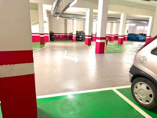 Garaje en venta en Can Vidalet en Esplugues de Llobregat