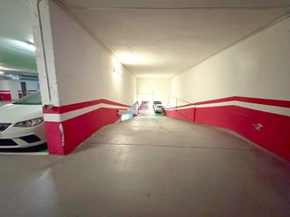 Garaje en venta en Can Vidalet en Esplugues de Llobregat