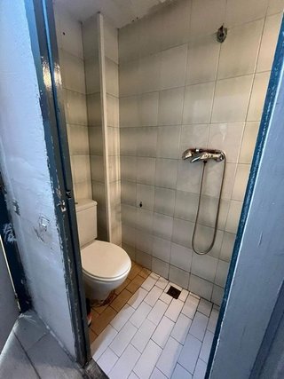 Local comercial en alquiler en La Torrassa en Hospitalet de Llobregat, L´