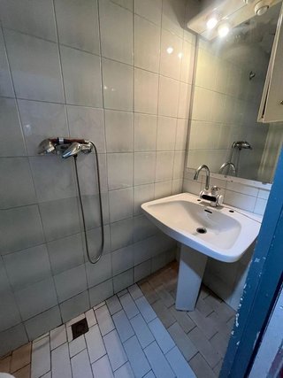 Local comercial en alquiler en La Torrassa en Hospitalet de Llobregat, L´