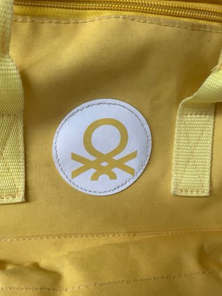 Mochila Benetton Amarilla