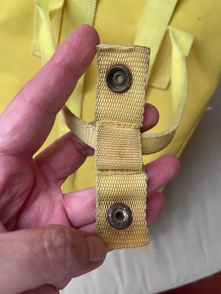 Mochila Benetton Amarilla