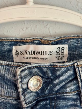 Pantalón Stradivarius D10 T-38