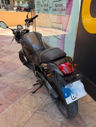Honda VTR 250 Naked Gris