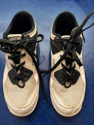 Zapatillas voleibol Decathlon Talla 39