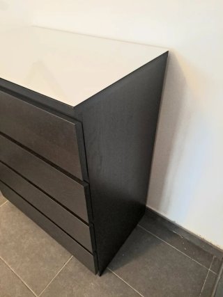 Cajonera MALM 4 cajones con cristal encima