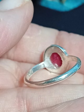 Anillo Plata Ley con Piedra Rubí facetado