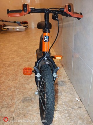 Bici infantil BTWIN naranja hasta 5 años