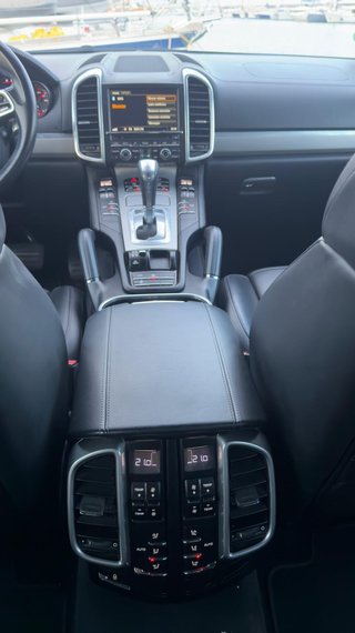Porsche Cayenne 3.0D 262cv MK4 -Porsche Approved-