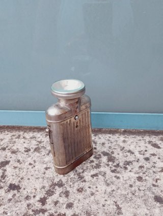 Petaca linterna antigua