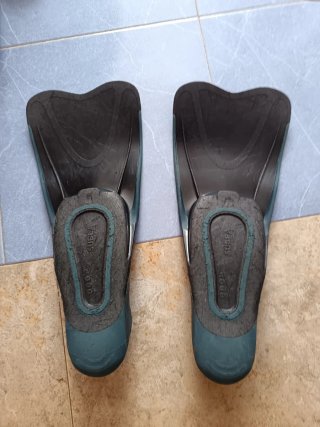 Traje neopreno niño OLAIAN 12 años + aletas