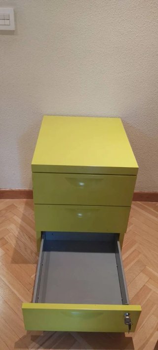 Cajonera 3 cajones con ruedas Ikea
