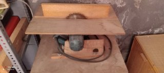 Sierra eléctrica de mesa casera