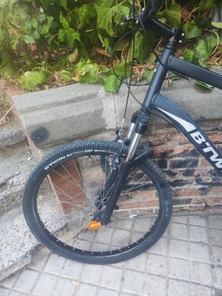 Bicicleta B'Twin Negra
