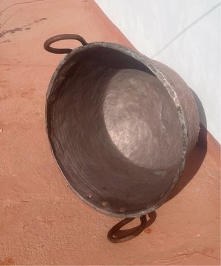 Caldero de cobre grande