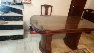 Mesa de madera completa con sus seis sillas