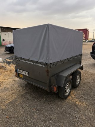 Alquiler carro de coche , remolque