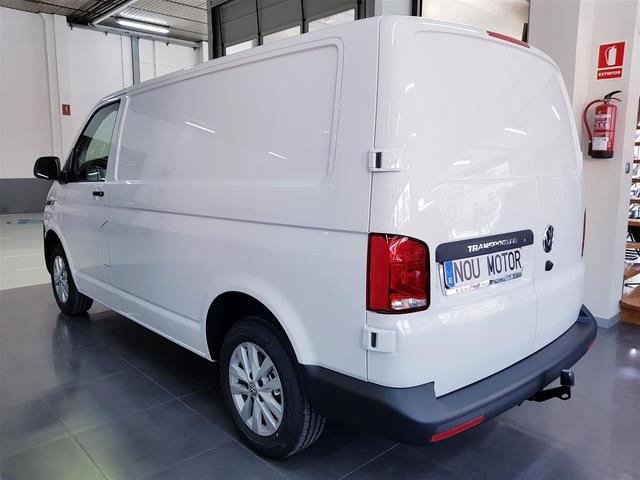 Volkswagen Transporter 6.1 Furgón Batalla Corta 2.0 TDI 2023, foto 6
