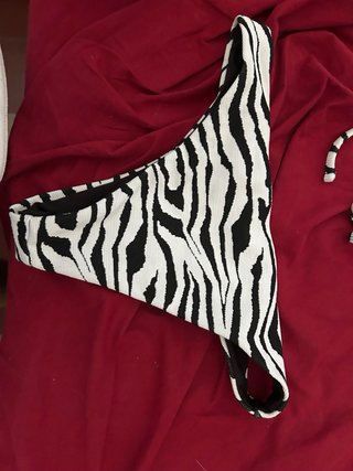Costume a due pezzi zebrato taglia M