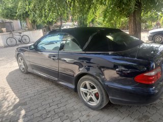 Mercedes-Benz  CLK 2005